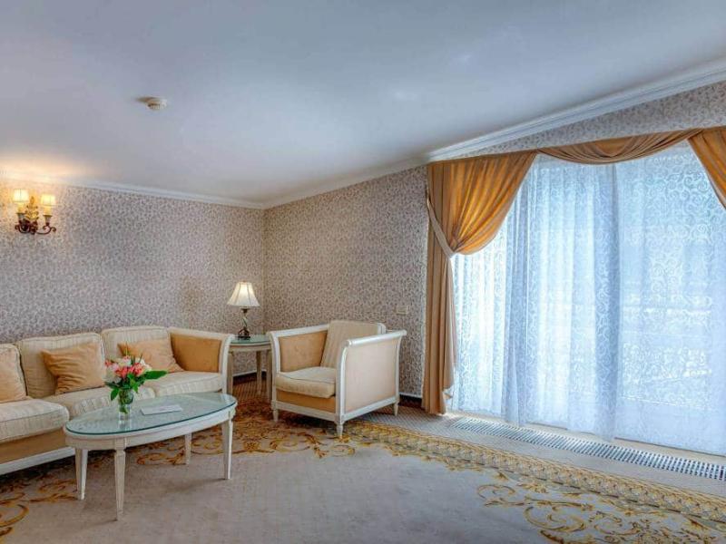 Palmira Palace Resort & Spa