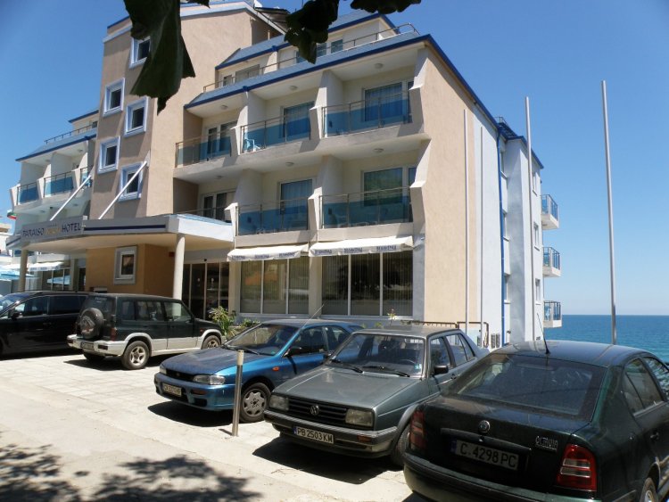 Paraiso Beach Hotel and Theopolis