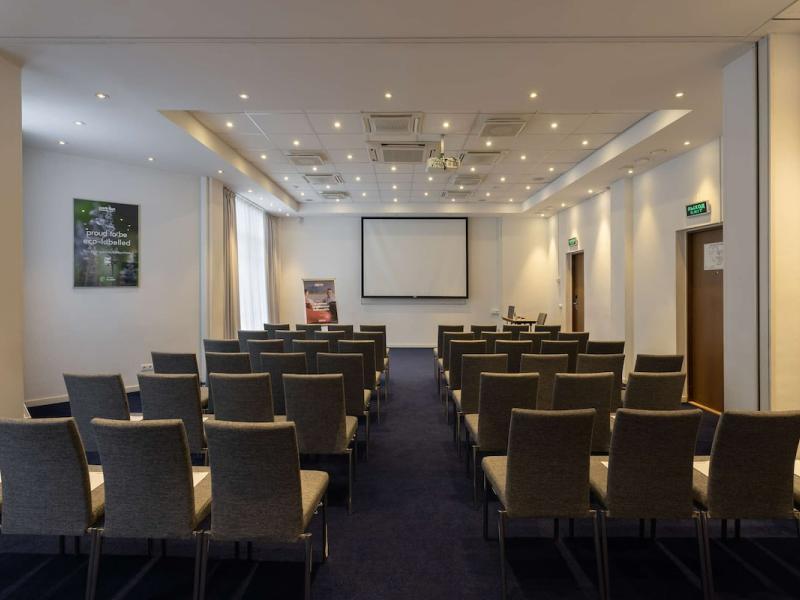 Cosmos Ekaterinburg Hotel