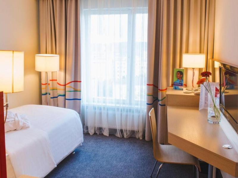 Cosmos Murmansk Hotel