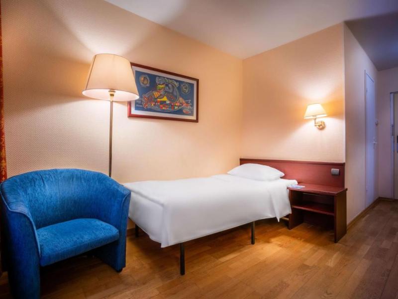 Cosmos Murmansk Hotel