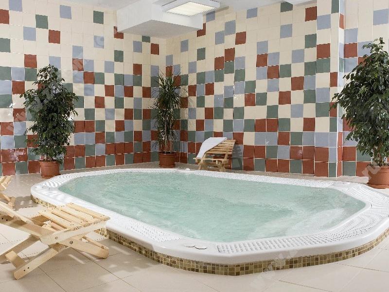 Petro Sport Hotel