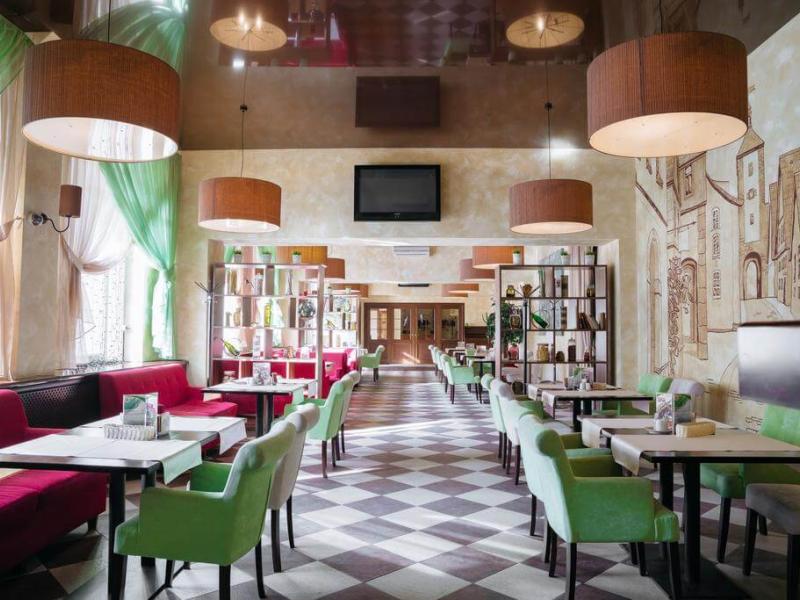 Полюстрово