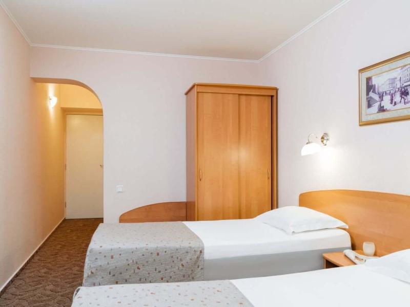 Полюстрово