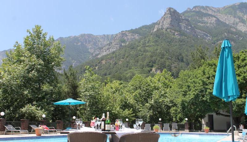 Поляна Сказок