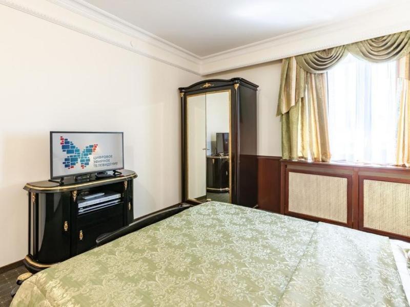 Президент Отель