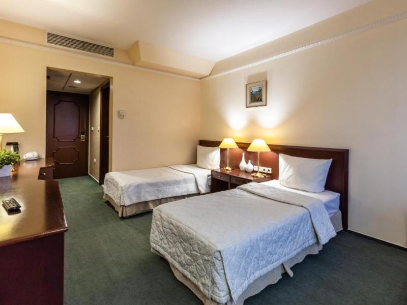 Президент Отель