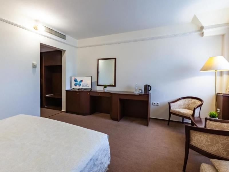 Президент Отель