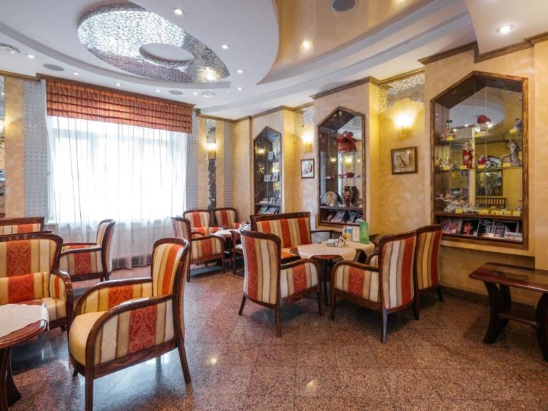 Премьер by USTA Hotels