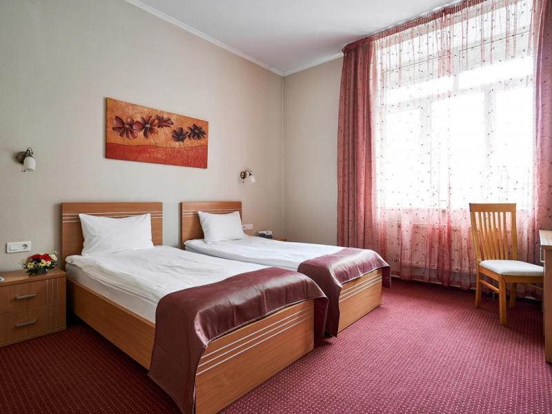 Премьер by USTA Hotels