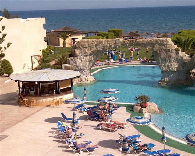 Beau Rivage Beach And Club Hotel