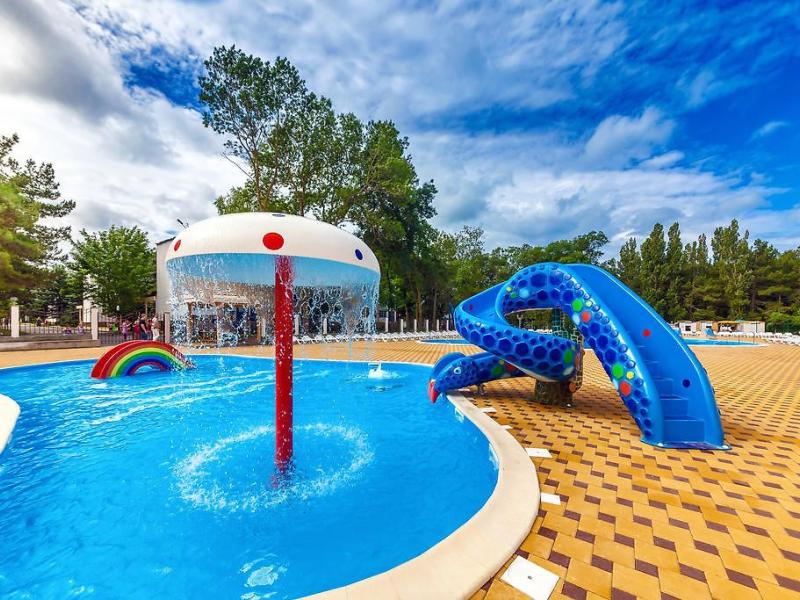 Приморский пансионат (Дивноморское)