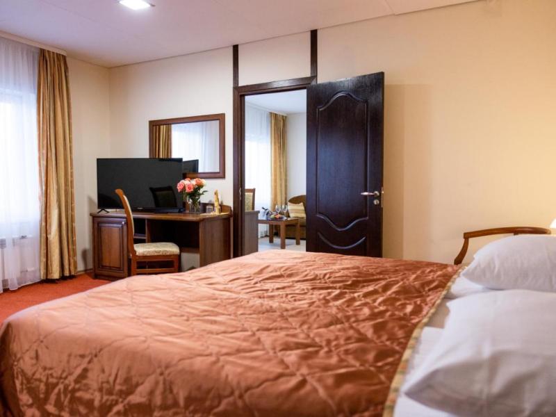 40-й Меридиан Арбат