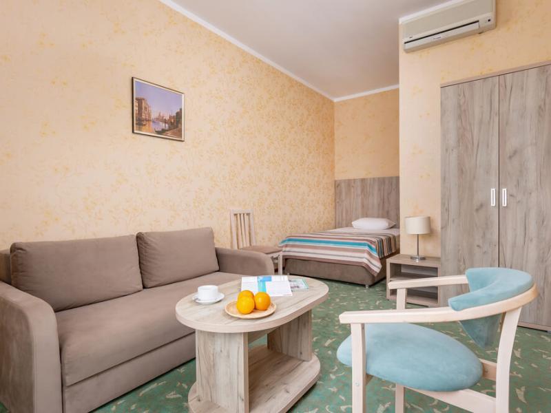 Azimut Отель Прометей Небуг