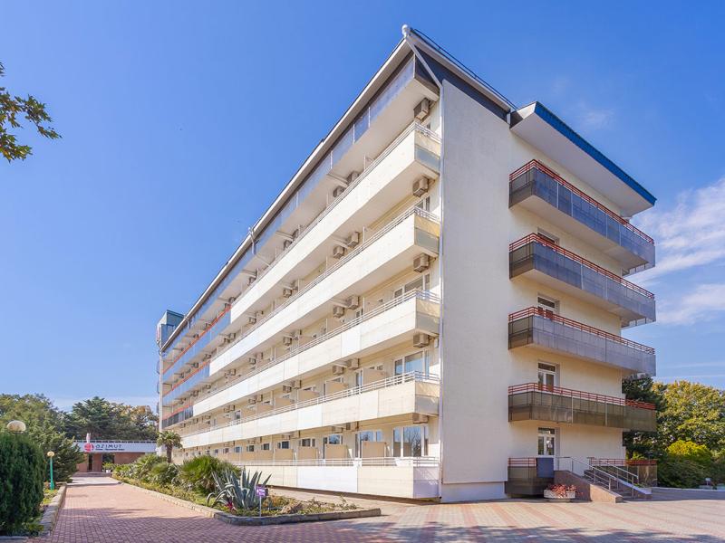 Azimut Отель Прометей Небуг