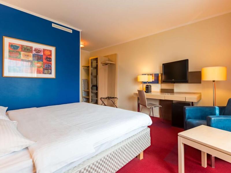 Cosmos Saint-Petersburg Pulkovskaya Hotel