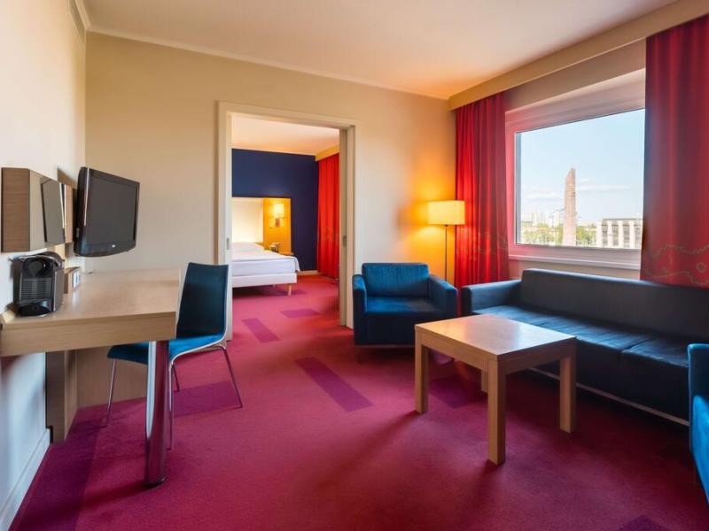 Cosmos Saint-Petersburg Pulkovskaya Hotel