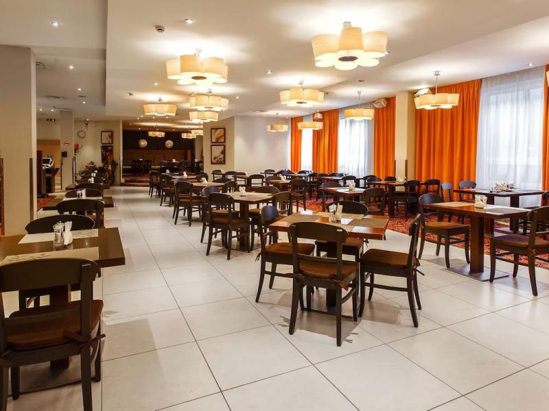 Cosmos Saint-Petersburg Pulkovskaya Hotel