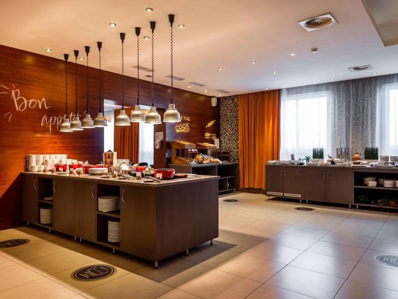 Cosmos Saint-Petersburg Pulkovskaya Hotel