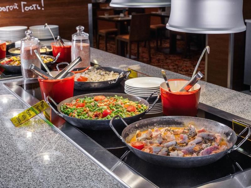 Cosmos Saint-Petersburg Pulkovskaya Hotel