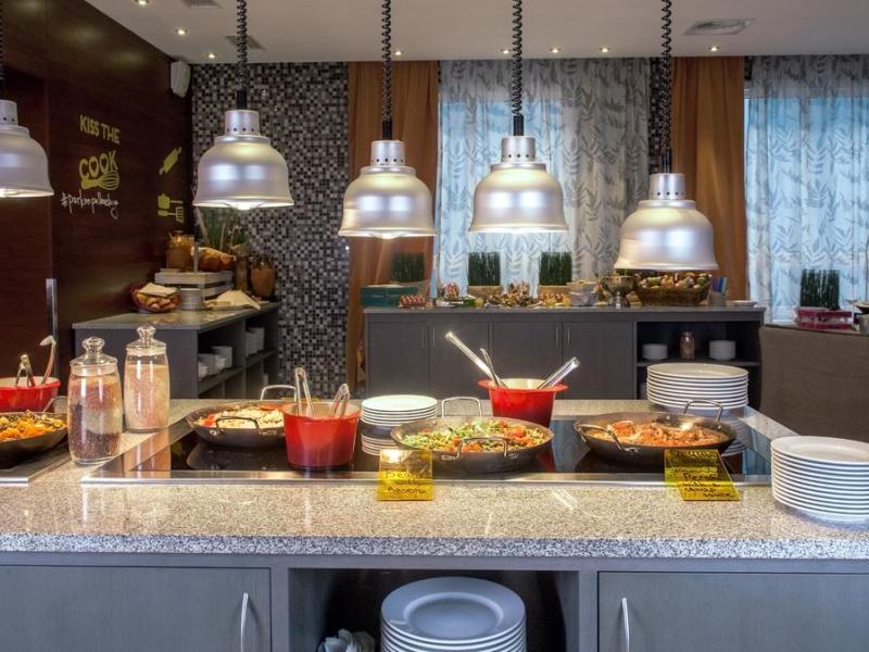 Cosmos Saint-Petersburg Pulkovskaya Hotel