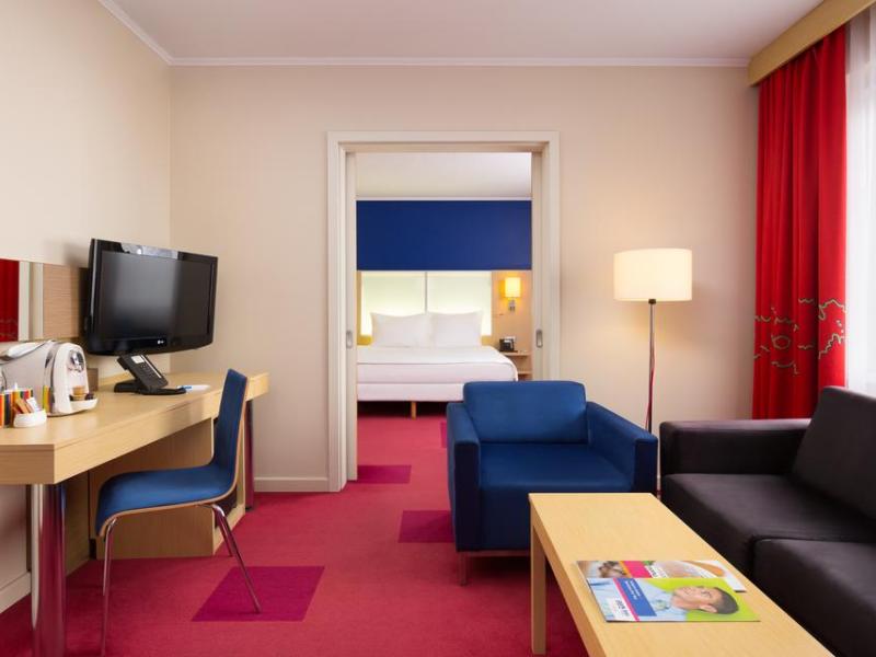 Cosmos Saint-Petersburg Pulkovskaya Hotel