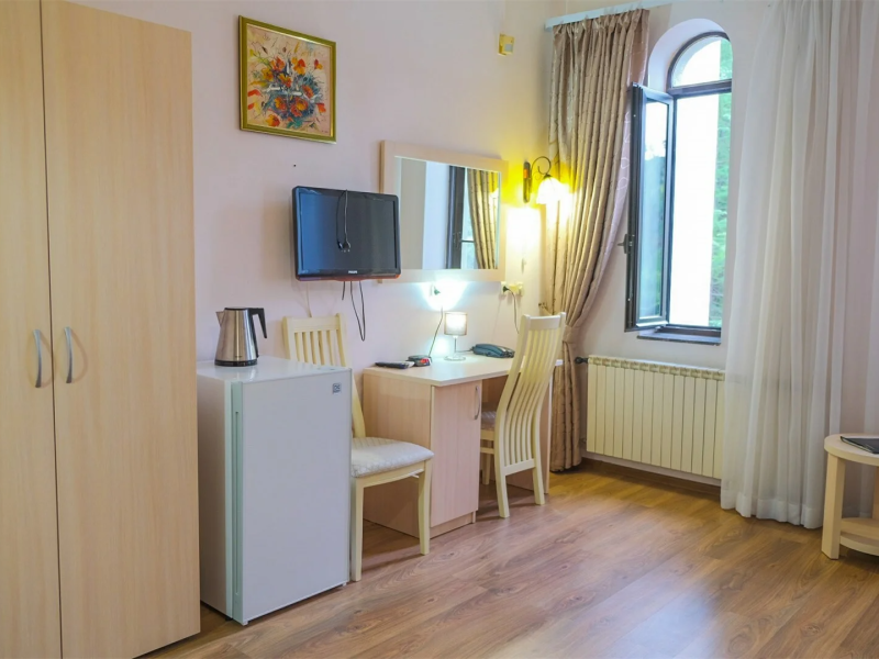 Радуга (ул. Виноградная)