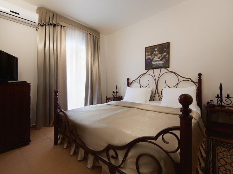 Alean Family Riviera