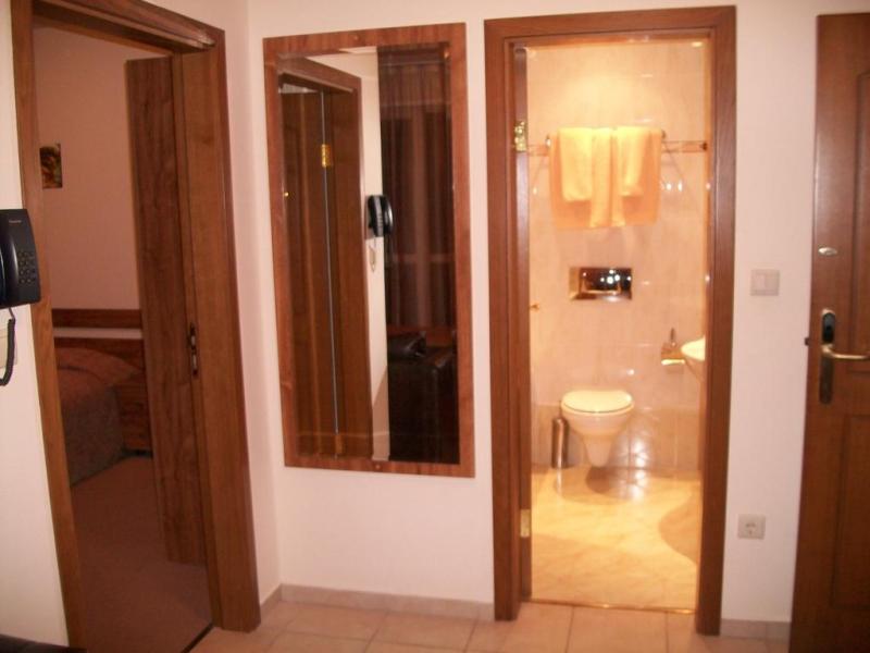 Royal Plaza Apartments