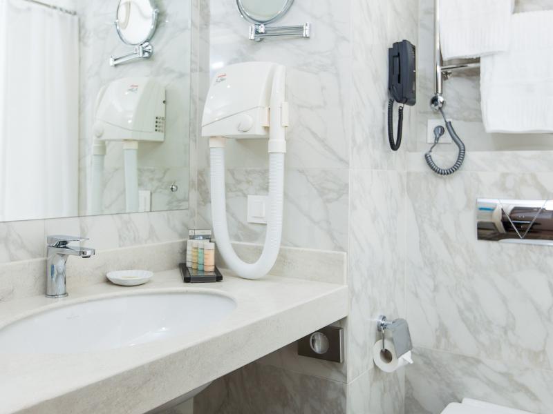 Лазурная Отель и Спа (Lazurnaya Hotel & Spa)