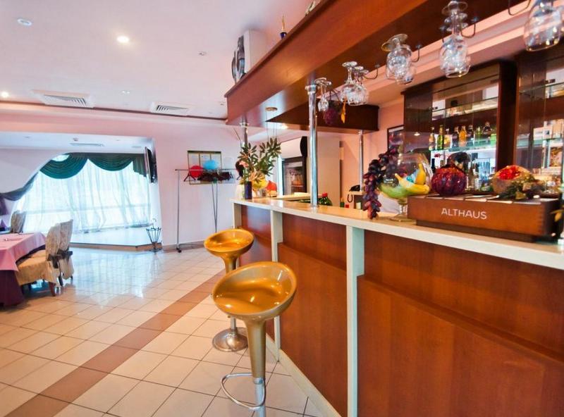 Светлана (Ольгинка)