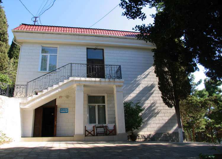 Юстас-Крым