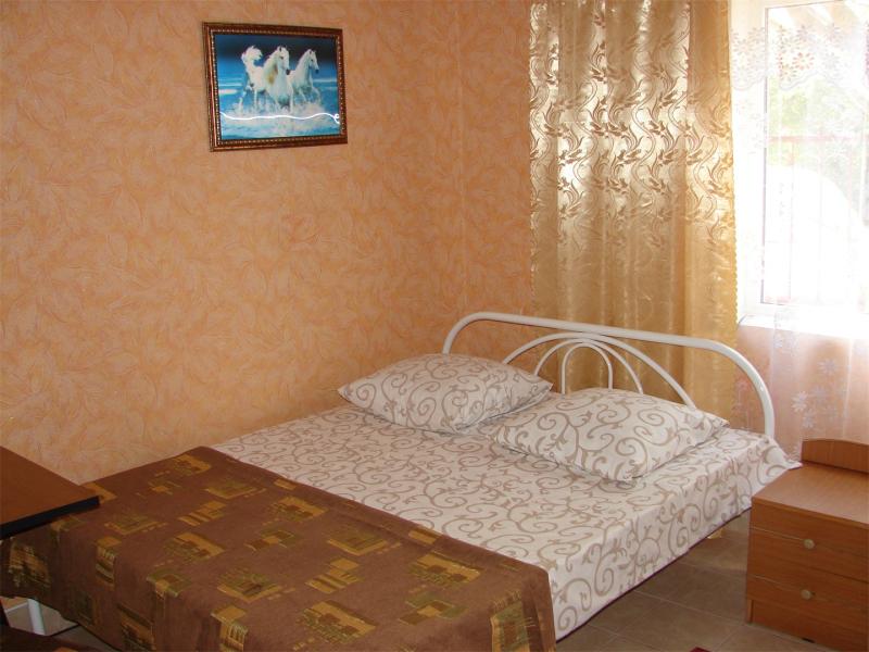 Солнечный дворик
