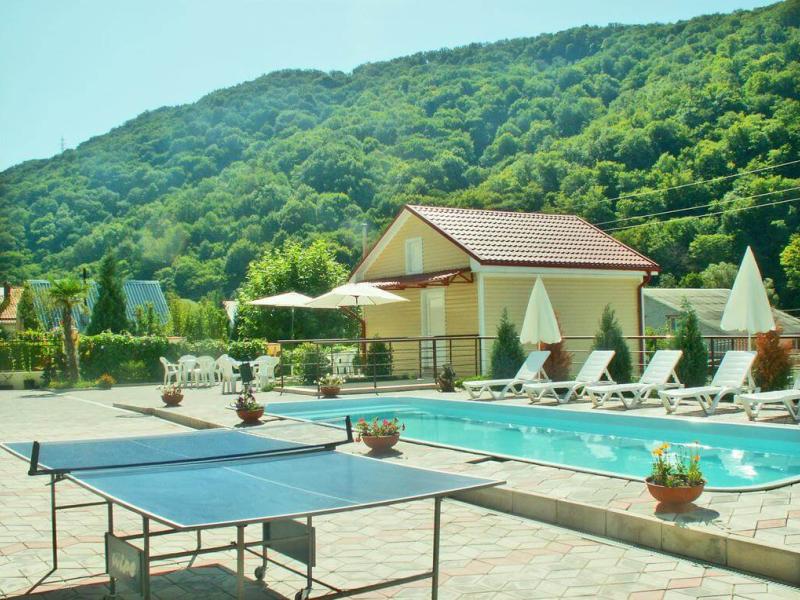 Гостевой Дом Солнечный (Ольгинка)