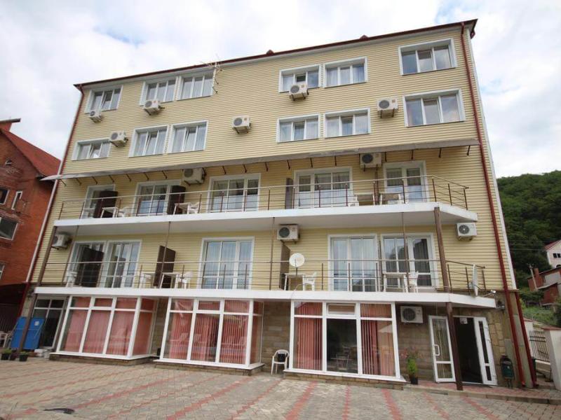 Гостевой Дом Солнечный (Ольгинка)