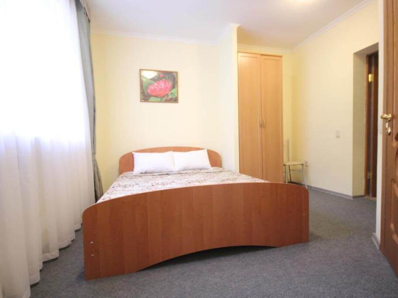 Гостевой Дом Солнечный (Ольгинка)