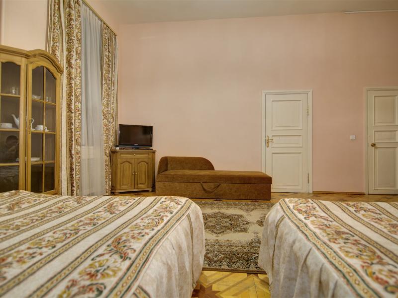 История на Английской набережной