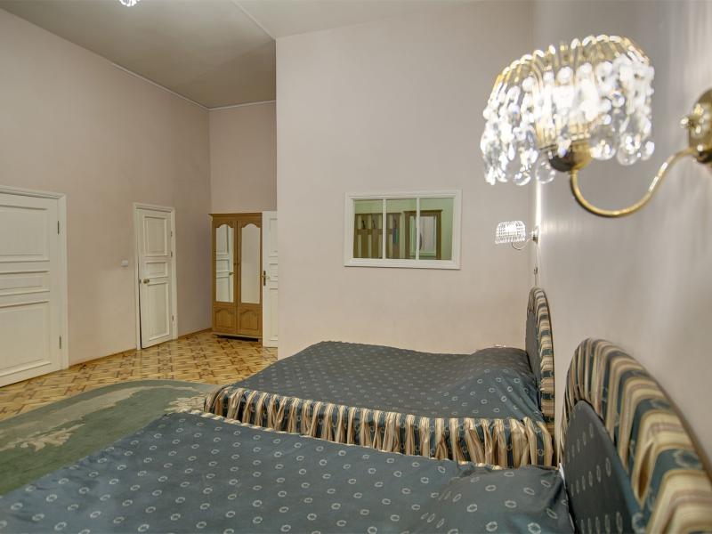 История на Английской набережной