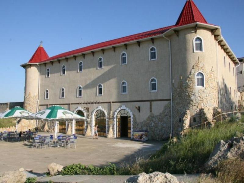 Fort Apatur (Тамань)