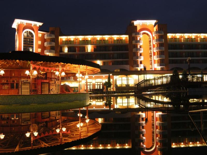 Hrizantema Hotel & Casino