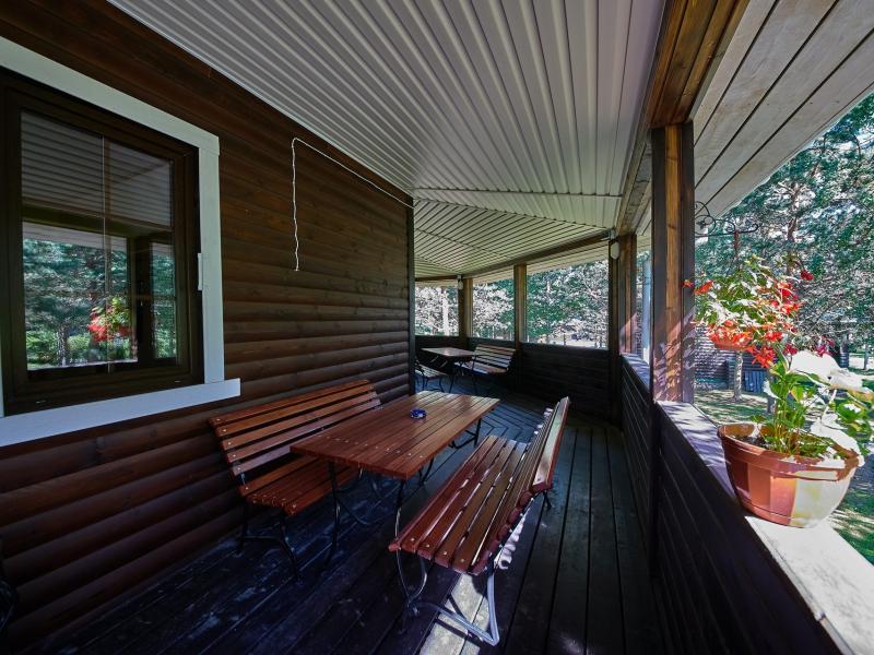 Черные камни