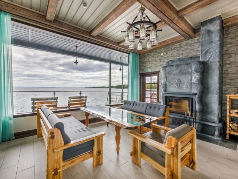 Черные камни