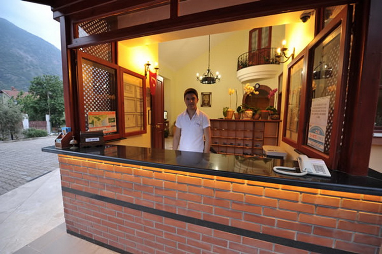 Belcehan Beach Hotel