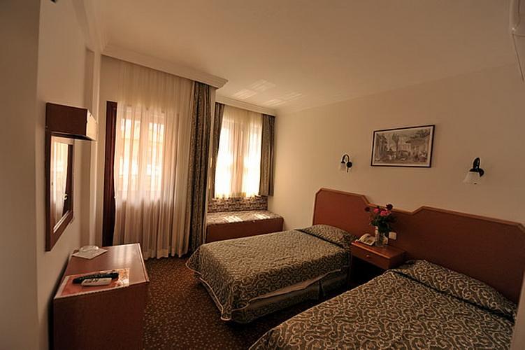 Belcehan Beach Hotel