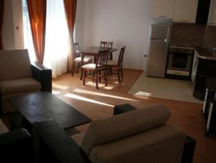 Yassen Apartments