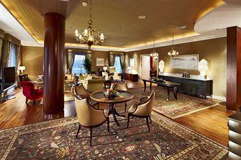 Grand Hotel River Park