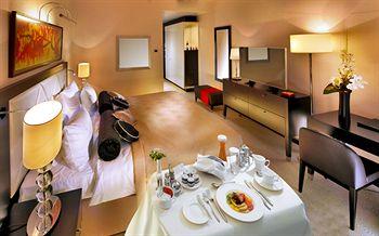 Grand Hotel River Park