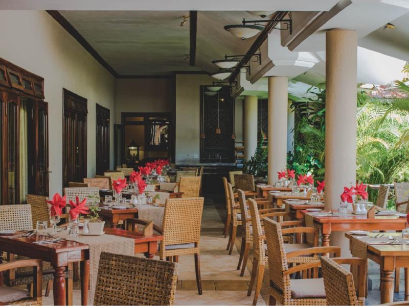 Aanari Hotel & Spa