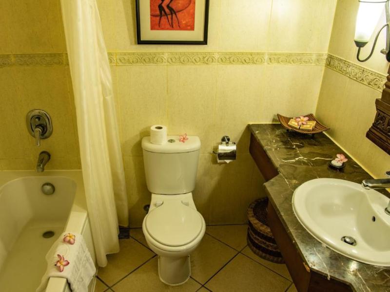 Aanari Hotel & Spa
