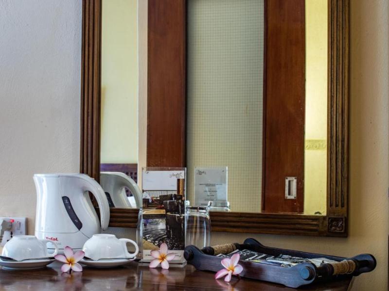 Aanari Hotel & Spa